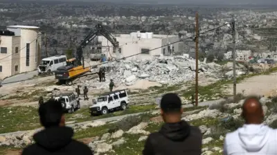 إسرائيل توافق على تسجيل مساحات شاسعة بالضفة الغربية كـ