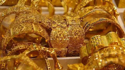 تراجع أسعار الذهب في السعودية اليوم الثلاثاء 29-8-1447 مع انخفاض عالمي