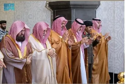 صلاة الاستسقاء في المسجد الحرام تؤدى بقيادة الأمير سعود بن مشعل والجهني يدعو للتوبة والإصلاح