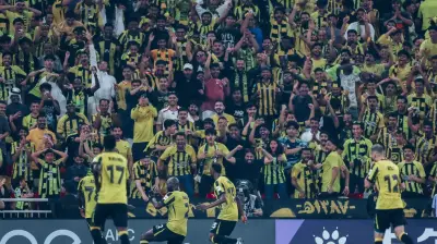 الاتحاد السعودي يحقق فوزاً تاريخياً على الغرافة القطري ويتأهل للمركز العاشر آسيوياً