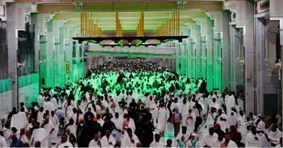 مكة المكرمة: لوحة لغوية عالمية في رحاب المسجد الحرام تدار بكفاءة تنظيمية رفيعة