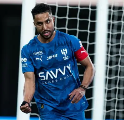 الدوسري يهدد صدارة السومة بعد تعادله مع حمدالله في التسجيل أمام الاتفاق