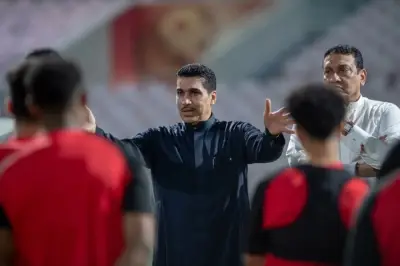 الوحدة يتحدى الإصابات.. خيمي يحفز لاعبيه من المستشفى والمولد يغيب عن مواجهة أبها