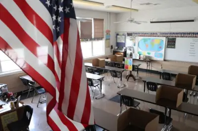 أزمة بلومبيرج تفضح فجوة التعليم الرقمي في أمريكا بعد عام من التحول الإلكتروني