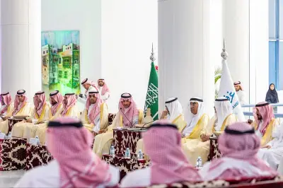 وزير السياحة يلتقي مستثمري مكة المكرمة لتعزيز جاهزية القطاع قبيل رمضان والحج