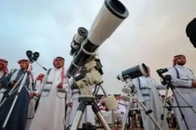 تطور رحلة ترائي هلال رمضان: من المشاعل إلى المراصد الفلكية الحديثة في المملكة