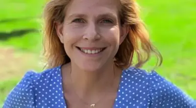 العثور على جثة منتجة مسلسل 'طهران' الإسرائيلي في فندق بأثينا: الشرطة تتعامل معه كحالة انتحار