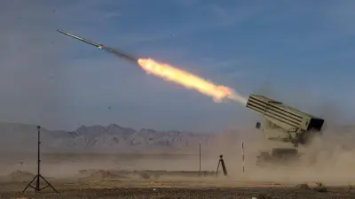 وزير الخارجية السعودي يلتقي نظيره الإيراني في طهران لتعزيز العلاقات الثنائية