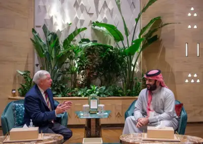 ولي العهد السعودي يستقبل السناتور الأمريكي ليندسي غراهام في قصر اليمامة بالرياض