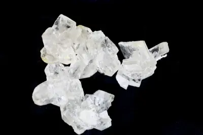 جدل دستوري في مصر حول تصنيف المخدرات المخلقة وتأثيره على العقوبات الجنائية