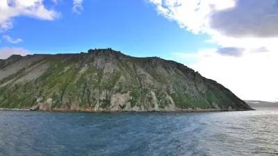 جزيرة الأمس وجزيرة الغد: كيف يتحول الزمن إلى أداة نفوذ جيوسياسي؟