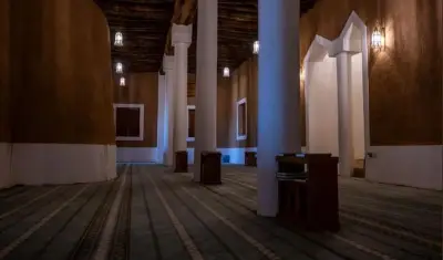 مسجد عقلة الصقور: إحياء تراثي ضمن مشروع الأمير محمد بن سلمان لتطوير المساجد التاريخية