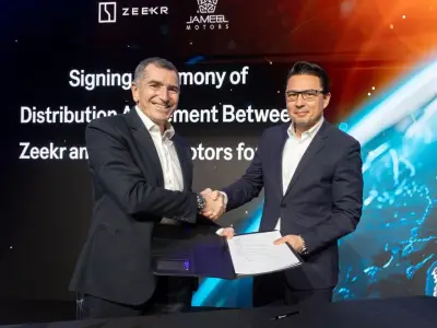 جميل للسيارات تطلق سيارات زيكر الكهربائية الفاخرة في السوق الإيطالية