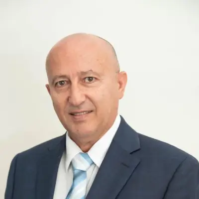 سماسرة الهيكل الرقمي: كيف تُباع الشرق في سوق الانتخابات الأميركية؟