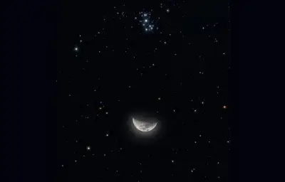 اقتران قمر رمضان بعنقود الثريا يزين سماء الوطن العربي في ظاهرة فلكية آسرة