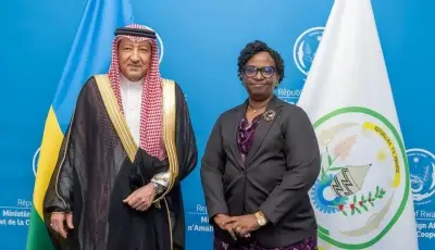 نائب وزير الخارجية السعودي يلتقي نظيره الرواندي في كيجالي لتعزيز التعاون الثنائي