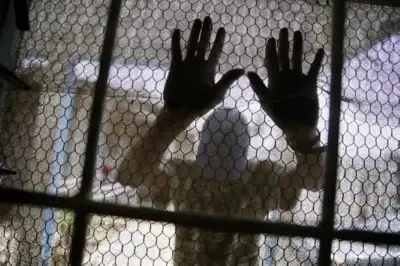 جريمة قتل تهز المغرب: مسن يقتل في طريقه للصلاة بعد تجاهل تحذيرات عن شاب مريض نفسياً