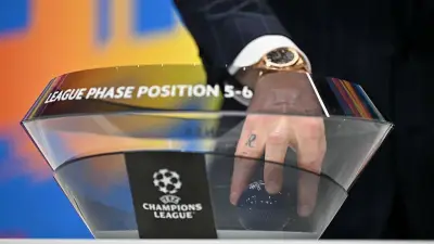 قرعة دوري أبطال أوروبا تشعل المنافسة: كلاسيكو مدريد ومان سيتي يتجدد وباريس يواجه تشيلسي