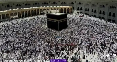 ضيوف الرحمن يؤدون مناسكهم بطمأنينة في اليوم الحادي عشر من رمضان بالمسجد الحرام