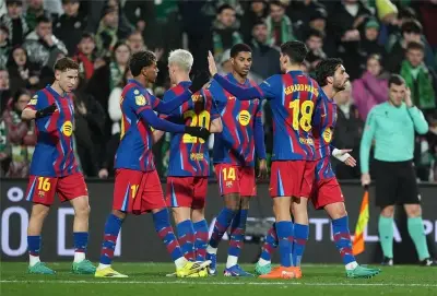 برشلونة يواجه فياريال في اختبار صعب لإحكام السيطرة على صدارة الليغا الإسبانية