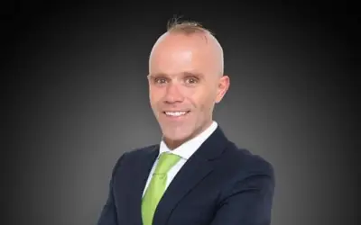 شركات الطيران ملزمة بتقديم الرعاية للمسافرين المتضررين من إلغاء الرحلات بسبب الحرب