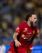 القادسية يتخطى نيوم بهدف متأخر في الدوري السعودي للمحترفين