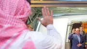 محمد بن سلمان يودع السيسي في جدة: قمة خاطفة ترسم ملامح التهدئة الإقليمية وتعزز التنسيق المصيري