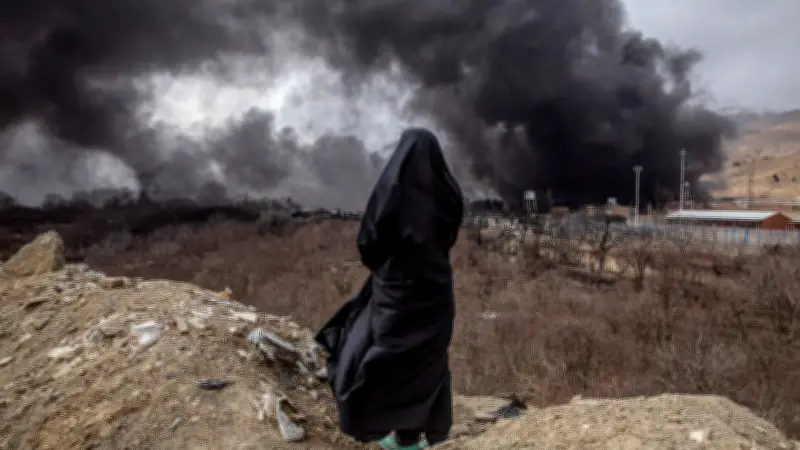 الحرب الأمريكية الإسرائيلية على إيران: 5 ملايين طن انبعاثات كربونية في 14 يوماً فقط