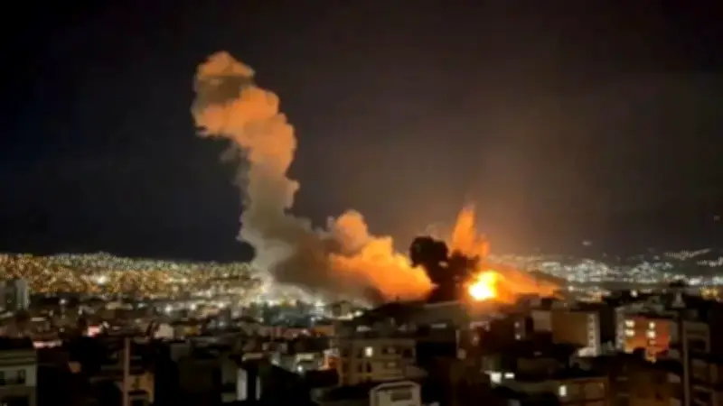 استغلال الذكاء الاصطناعي في الحرب الإيرانية: صناع المحتوى يحققون أرباحاً ضخمة عبر الفيديوهات المزيفة