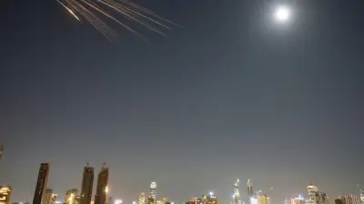 إيران وحزب الله يشنان الموجة 48 من 