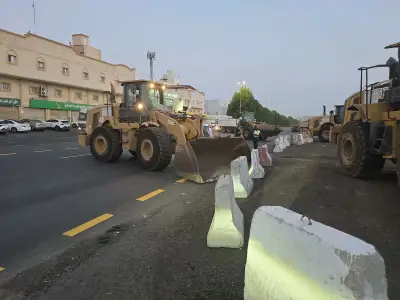 أمانة جدة تزيل تعديات على أرض حكومية في حي الأجواد بمساحة 74,050 متراً مربعاً