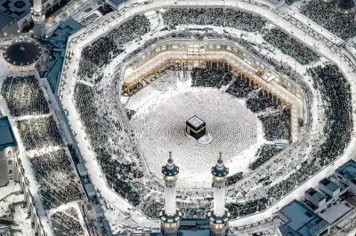 الحرمين الشريفين يشهدان تدفقاً تاريخياً في رمضان: 96 مليون زائر خلال 20 يوماً