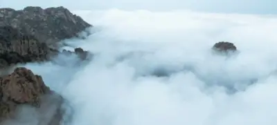 المركز الوطني للأرصاد يحذر من عواصف رعدية وبرد في مناطق متعددة بالمملكة