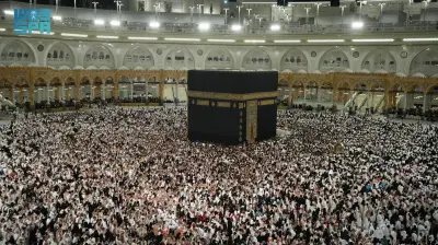 صحن المطاف: قلب المسجد الحرام النابض يجمع بين عمق الشعيرة وروح التطوير السعودي