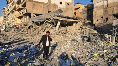 حزب الله يكرر سيناريو السنوار: صواريخ استعراضية تزيد من تعقيد الأزمة اللبنانية