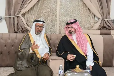 نائب أمير جازان يقدم واجب العزاء لعضو اللجنة المركزية لإصلاح ذات البين