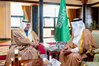 أمير تبوك يثمن تتويج مطار الأمير سلطان بجائزة أفضل مطار بالشرق الأوسط