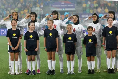 لاعبات إيران يعزفن النشيد الوطني في كأس آسيا للسيدات بعد صمت احتجاجي