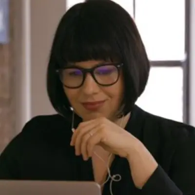 الذكاء الاصطناعي في أمريكا: انقسام الحزبين بين التفاؤل والتشكيك في المستقبل