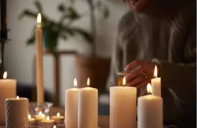 دراسة جديدة تحذر من مخاطر الشموع المعطرة: جسيمات نانوية تهدد صحة الرئتين والدم