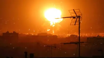 مجلس خبراء القيادة يختار مرشد إيران الجديد وسط ضربات أميركية إسرائيلية تشعل مستودعات طهران