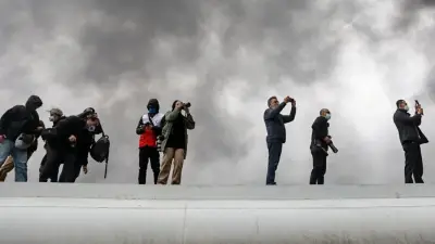 الحرس الثوري الإيراني يعلن سيطرته على نهاية الحرب ويصعد التهديدات بشأن النفط