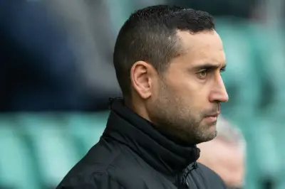 نانت الفرنسي يقيل مدربه المغربي أحمد القنطاري ويعين البوسني خليلودجيتش خلفاً له