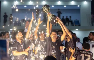 النخبة يتوج بكأس بطولة بلدية العارضة الرمضانية بحضور رسمي وجماهيري كبير