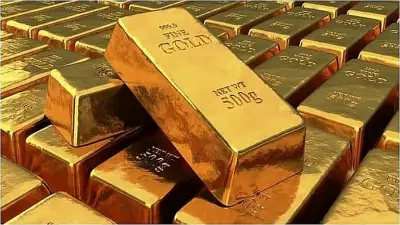 انخفاض أسعار الذهب تحت ضغط الدولار وتجدد مخاوف التضخم مع ارتفاع النفط