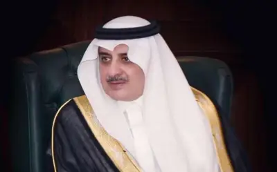 أمير تبوك يوجه باستمرار العمل خلال إجازة عيد الفطر لخدمة المواطنين والمقيمين