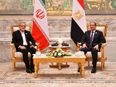 السيسي يرفض استهداف إيران لدول الخليج والأردن والعراق في اتصال هاتفي مع بزشكيان