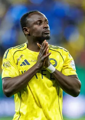 إصابة ساديو ماني تبعده عن النصر.. تمزق عضلي يهدد مشاركته في دوري روشن