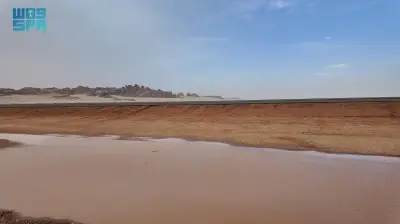 أمطار خفيفة إلى متوسطة تتساقط على محافظة العلا وتستمر لعدة أيام