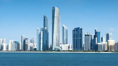 أبوظبي تعلن السيطرة على حريق في حقل شاه بعد استهدافه بطائرة مسيرة دون إصابات